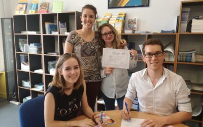 Elina remplace Alicia comme chargée de mission